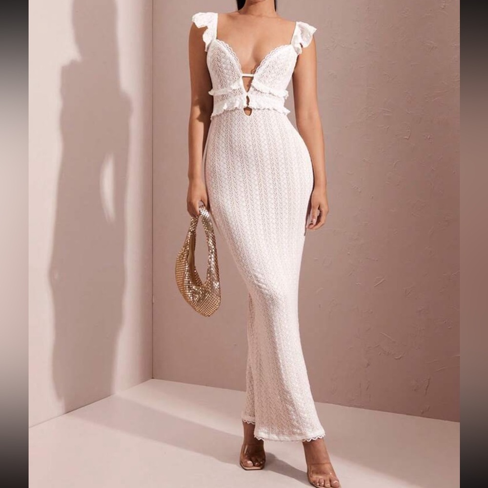 White crotchet textured dress. New.